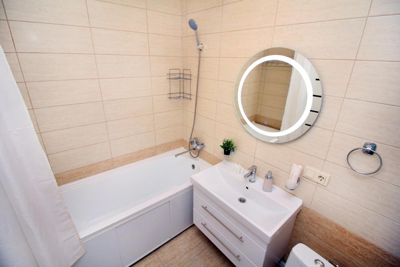 Интересная Двушка В Молодежке Almaty Luaran gambar